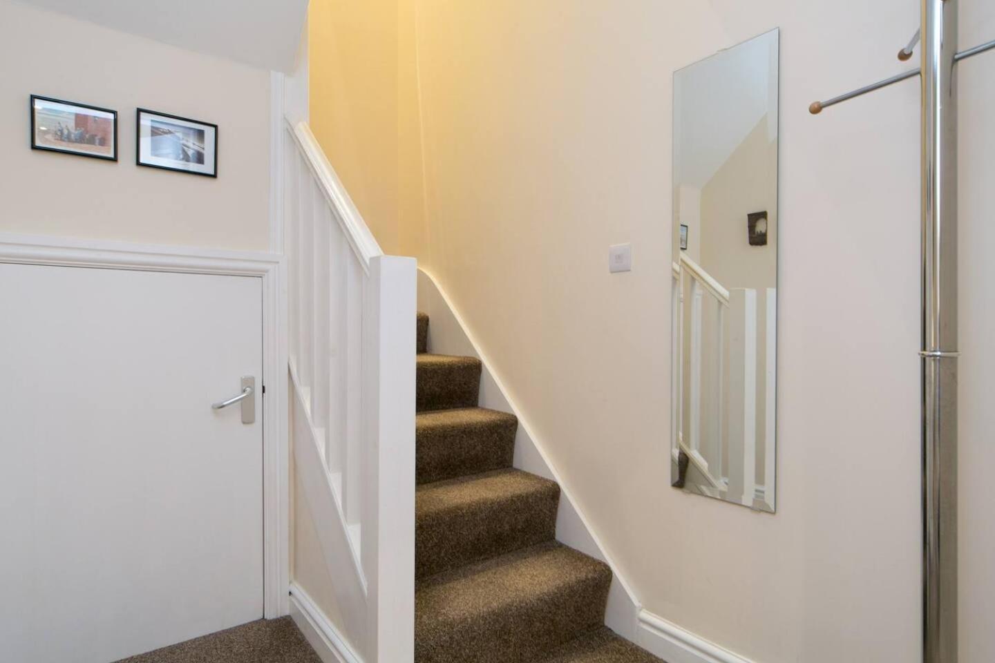 Pass The Keys Hafan Stylish 2 Bedroom Sea View Apartment Pwllheli Eksteriør bilde