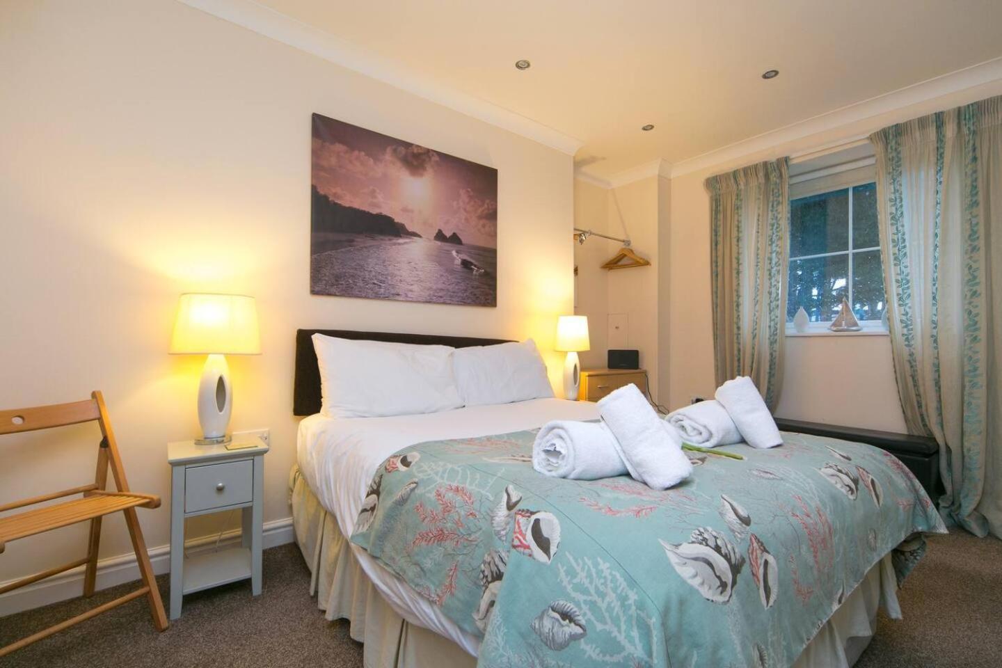 Pass The Keys Hafan Stylish 2 Bedroom Sea View Apartment Pwllheli Eksteriør bilde