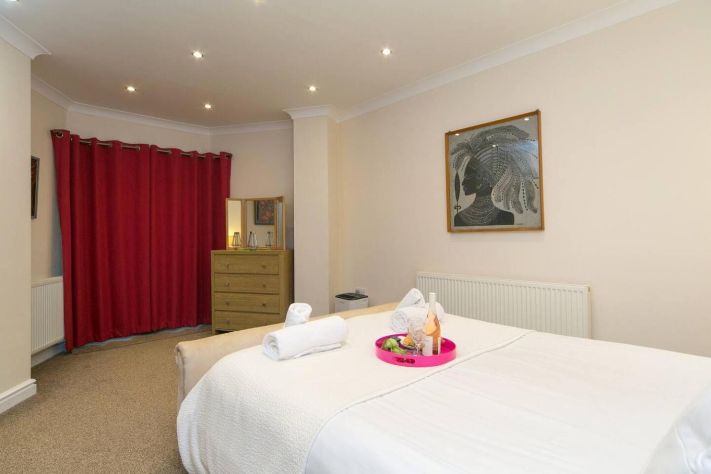 Pass The Keys Hafan Stylish 2 Bedroom Sea View Apartment Pwllheli Eksteriør bilde